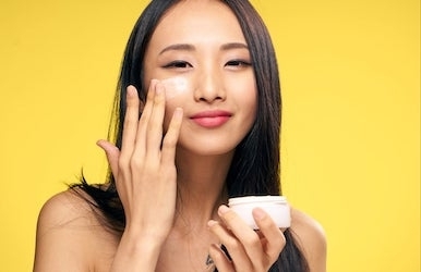 Slow skincare: почему мы больше не спешим в уходе